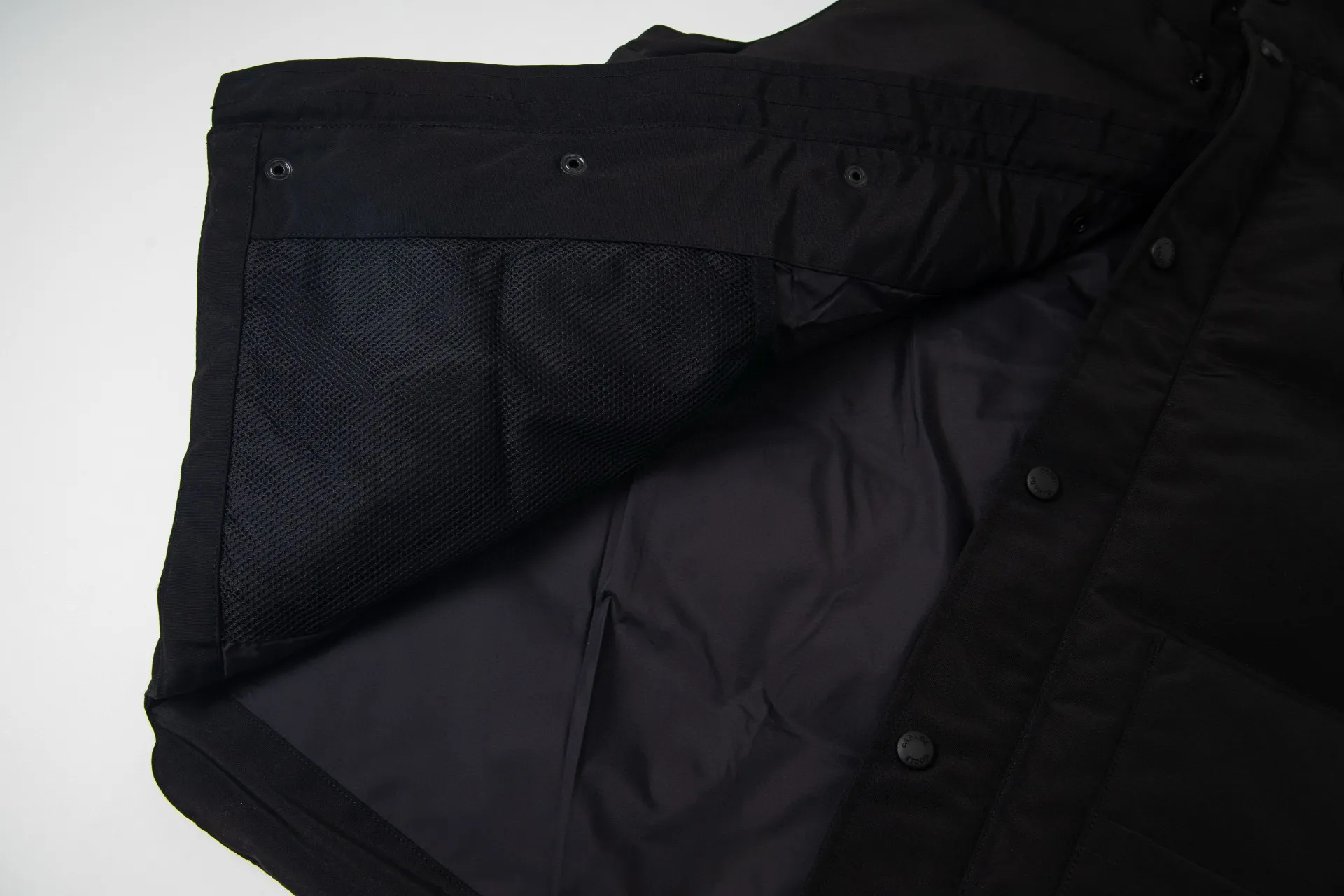 P370 Model No.: G116 Canada Goose classic down vest jacket top 1️⃣The authentic official website synchronizes the national standard 80 white duck down, never misleads such as 90 down or goose down, 100% nylon nylon lining double double-layer sealing design to prevent velvet running, the collar and pockets are made of top-grade polar fleece to keep warm and comfortable! Yoshida YKK provides original custom-made electroplated sliders. YKK two-way lockable zippers are tight and smooth and do not peel off paint! 2️⃣It is very youthful and energetic, and can be easily worn by both men and women. It is very in line with the fashion aesthetic concepts of today's young people! 3️��Full set of customized accessories, complete with three standards, same style for men and women, a must-have item for couples. Color: Black Size: XS~XXL